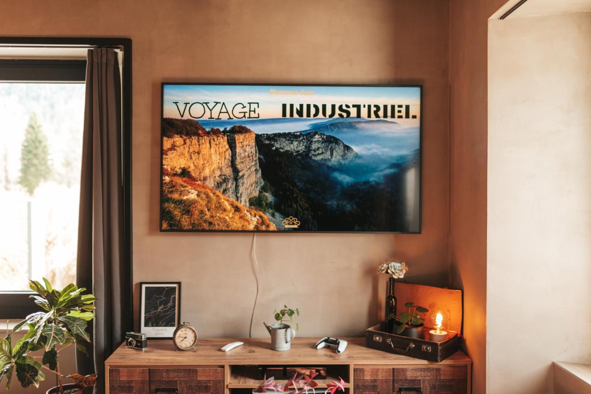 Appartement Thematique: Voyage Industriel Travers Exterior photo